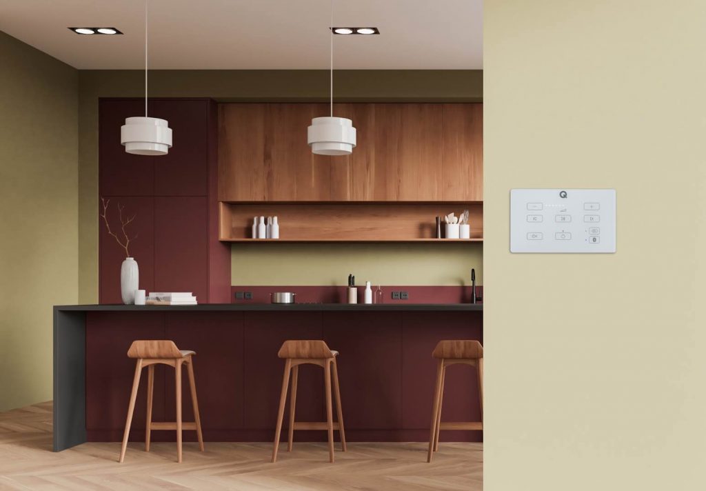 A bar with stools in a room
AI-generated content may be incorrect.